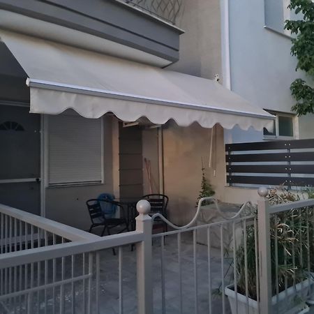 Makis Apartments Touzla Ofrínion Exterior foto